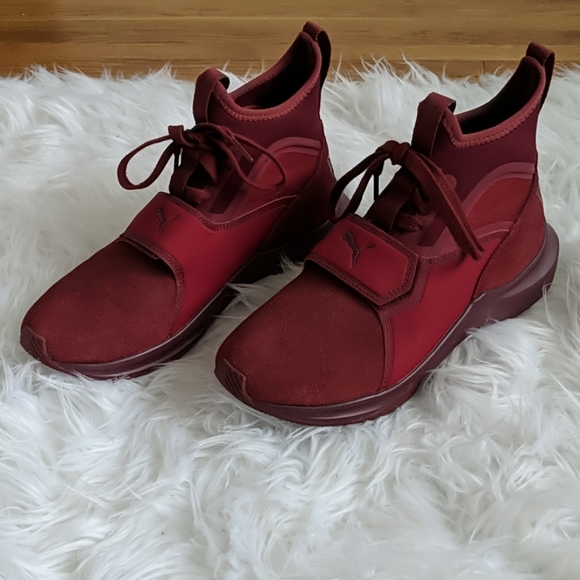 phenom suede women's training shoes